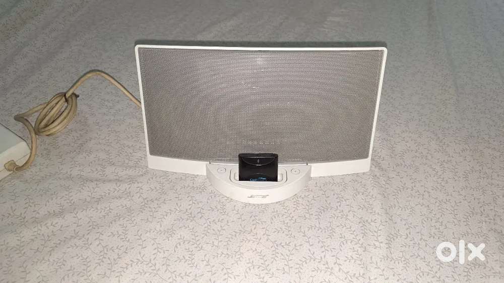 BOSE SOUND DOCK with bluetooth