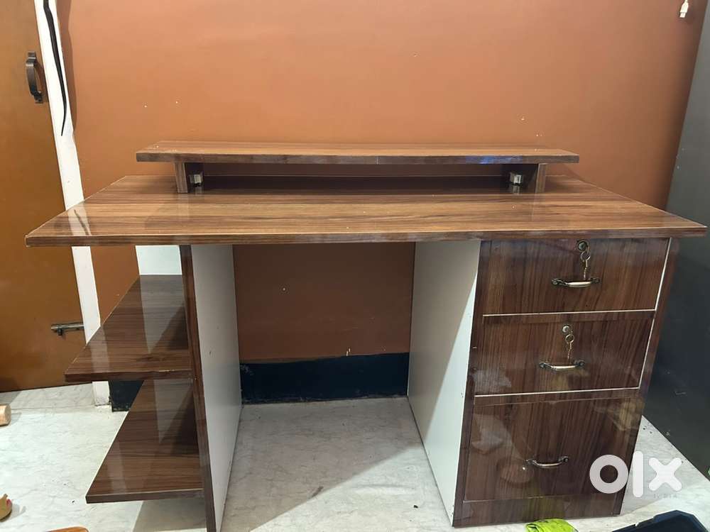 Computer/study/office Table for sale