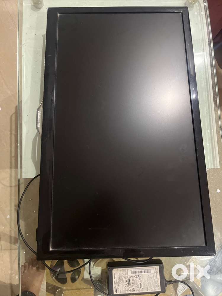 Samsung 22inch Tv and CPU