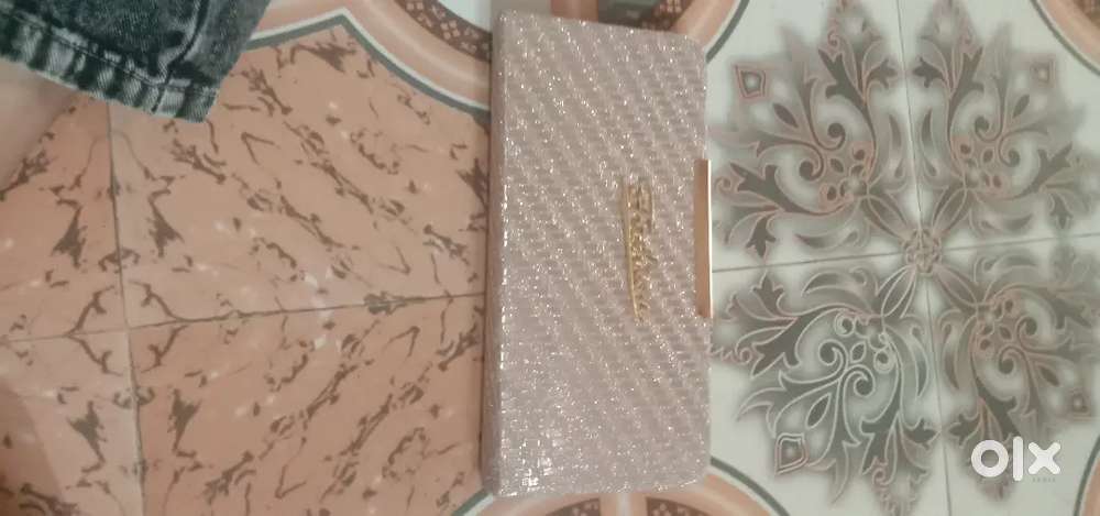 Bag is new no open seal pack bag in bag all colour available colouru