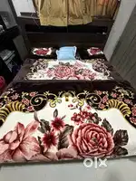KING SIZE BED WITH BRANDED MATRESS