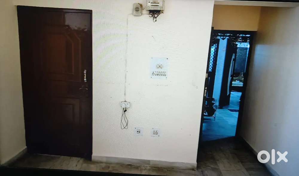 Spacious 3 BHK Flat for Sale – Prime Location, Ready to Move!
