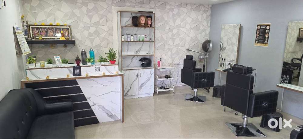Magictouch family saloon