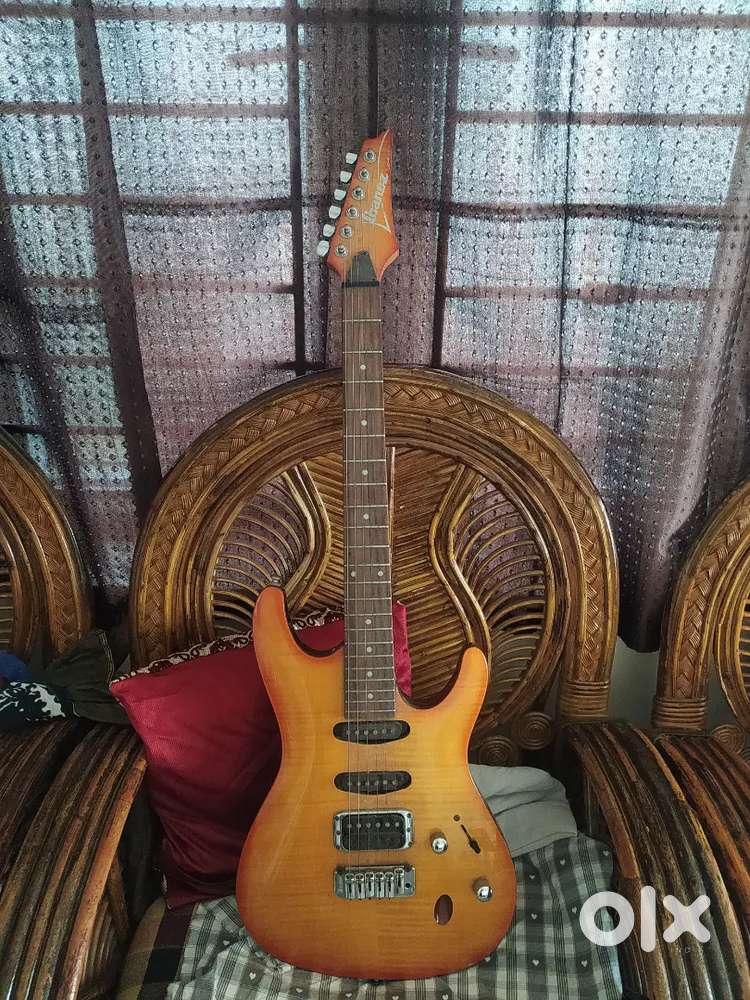 Electric guitar
