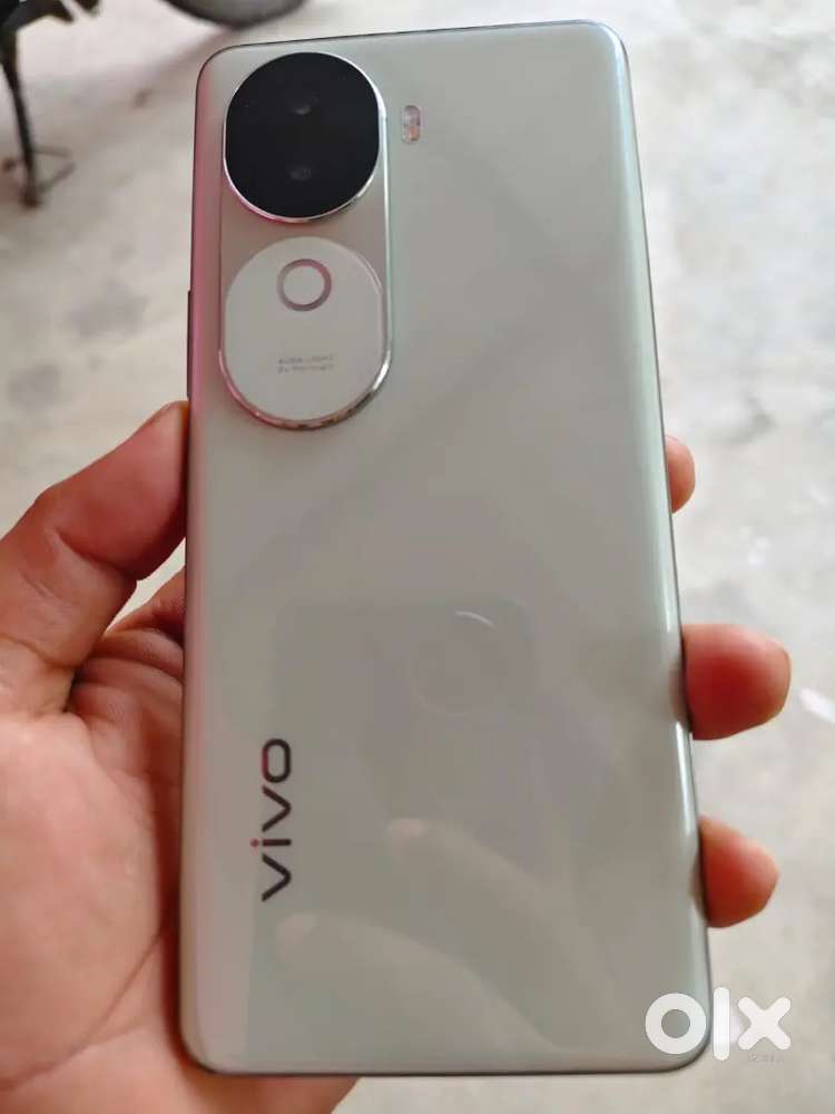 Vivo v40e  8/128 green colour brand new condition