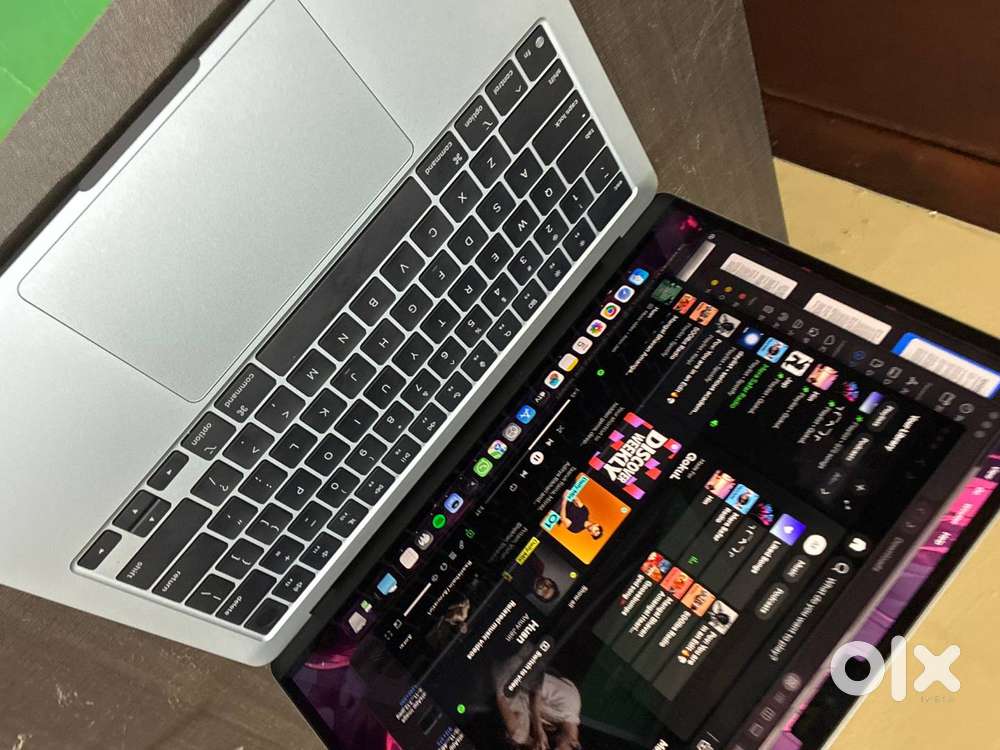 MACBOOK AIR M4  16 GB 256 GB
