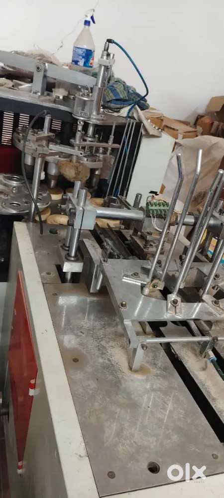 Use and throw , Cup and plate machines