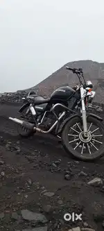Royal enfield thunderbird