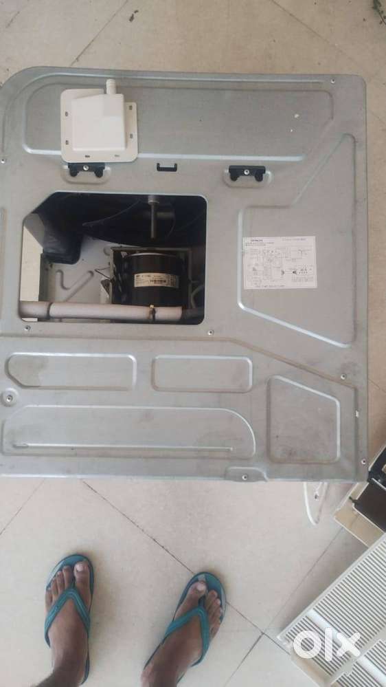 HITACHI KAZE 1.5 Tonnes Window AC