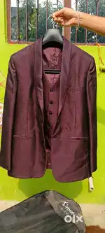 Branded Men’s Blazer – Excellent Condition, Size 40 inch 100cm