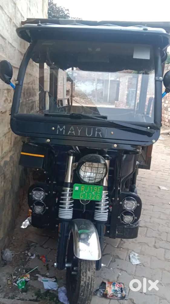 MAYURI ELECTRONIC RICKSHAW