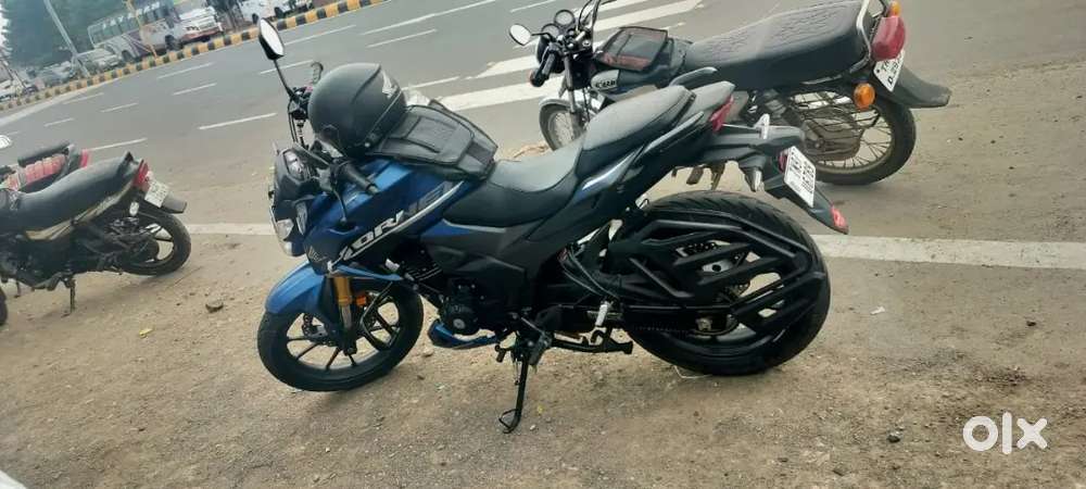Honda Hornet 2.0 ABS Brand New Condition with Additional Attachment