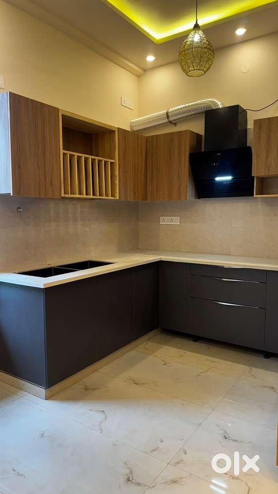 4BHK VILLA FOR SALE WITH STILT PARKING