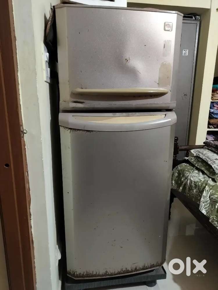Double door fridge