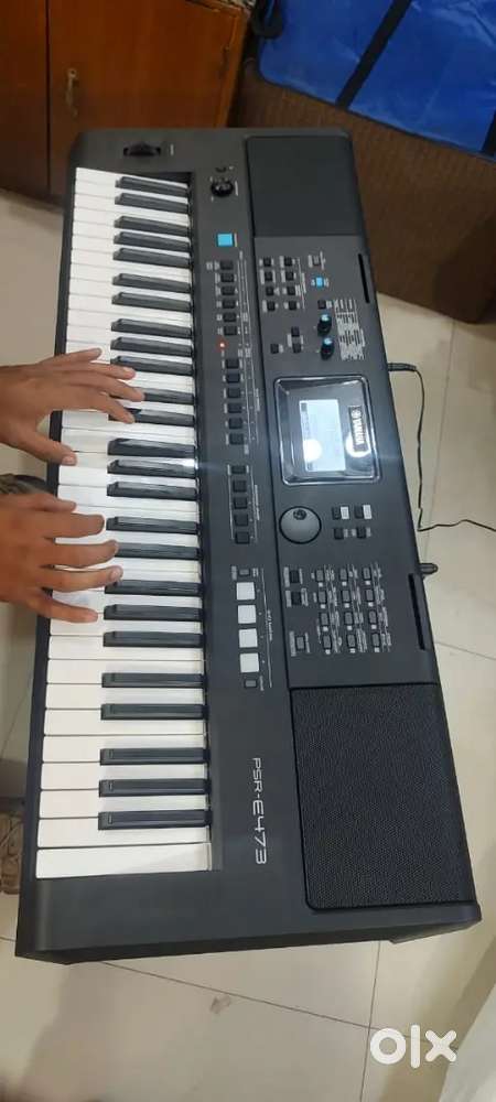 want to sell yamaha psr e473 , new condition, urgent , negotiable