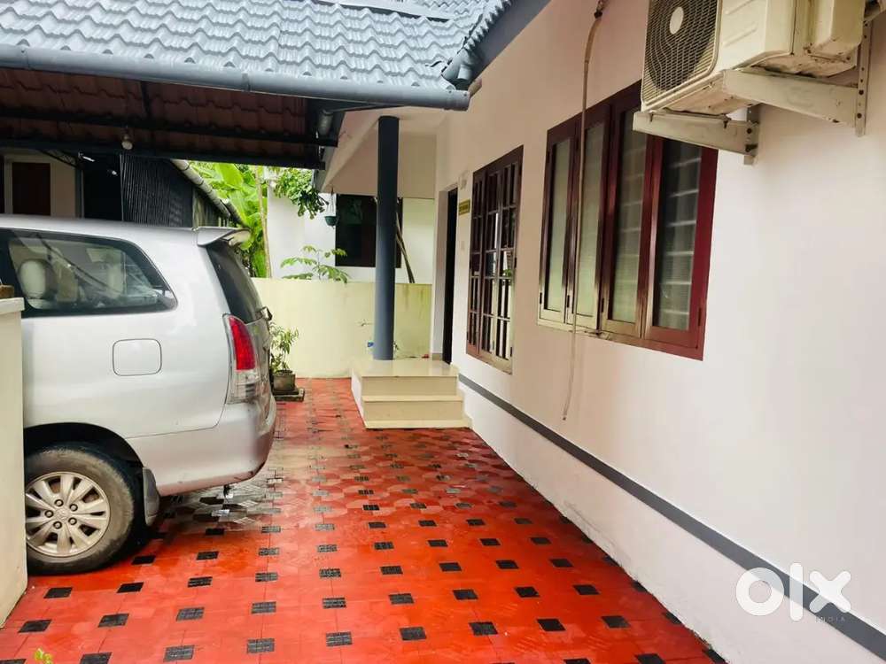 3Bedroom house at Elamkulam, Kadavanthra.