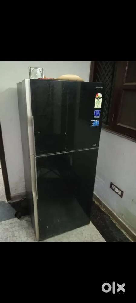Hitachi Refrigerator 382 liters