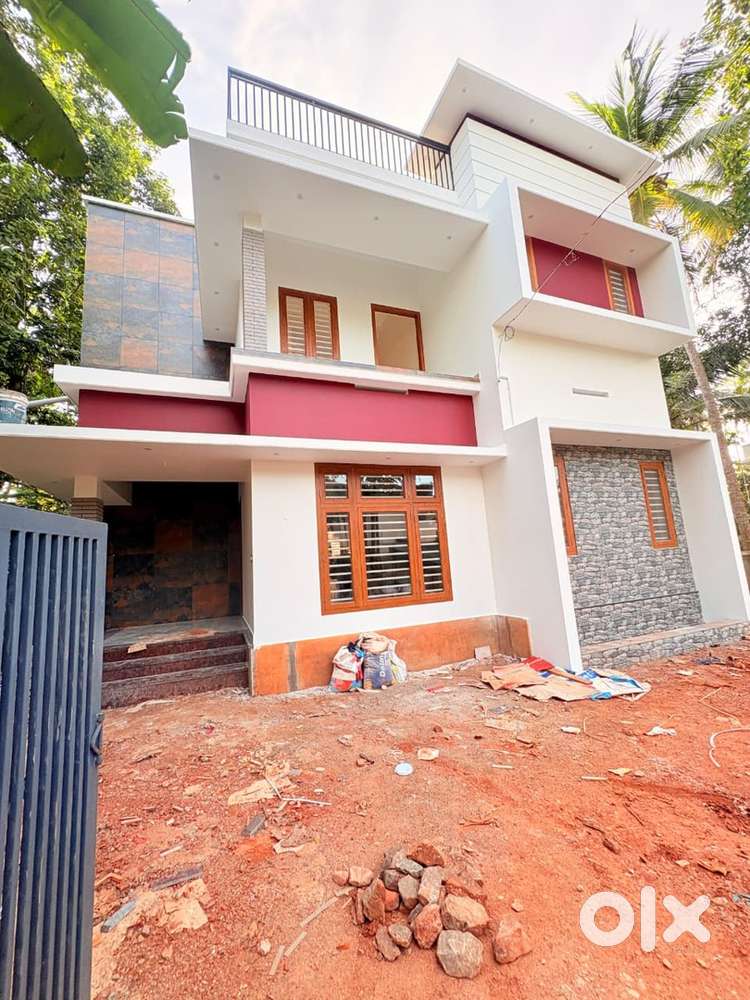 Choibazar 6 Cent 4 Bed New House