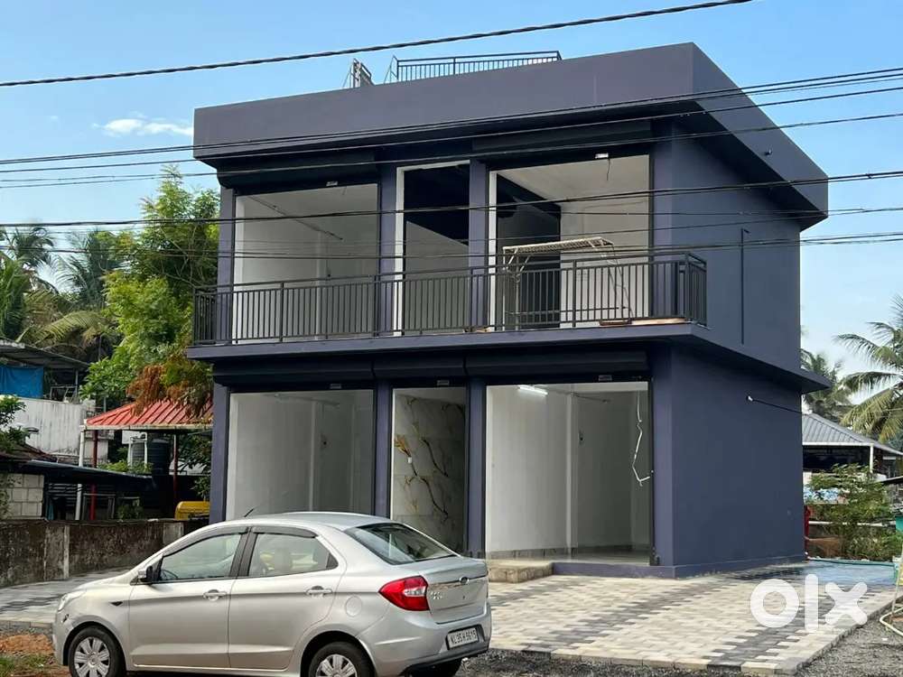 Shops for Rent in a brand New Building in Nadathara Junction