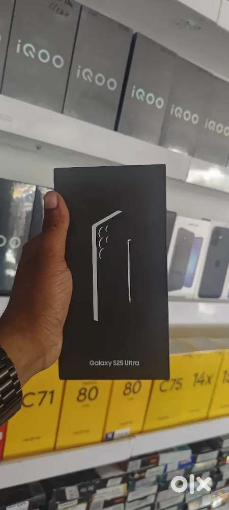 SAMSUNG S25 ULTRA SILVER TITANIUM 12/256GB SEALED BOX AVAILABLE