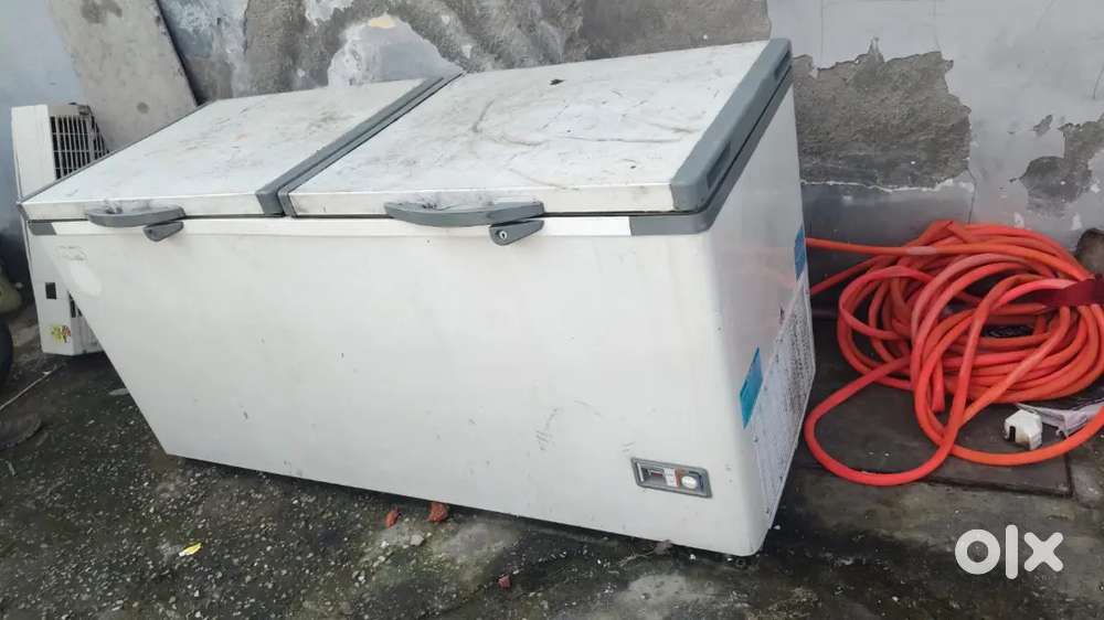 500 liter deep fridge
