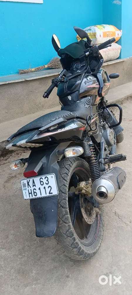 Pulsar 220F