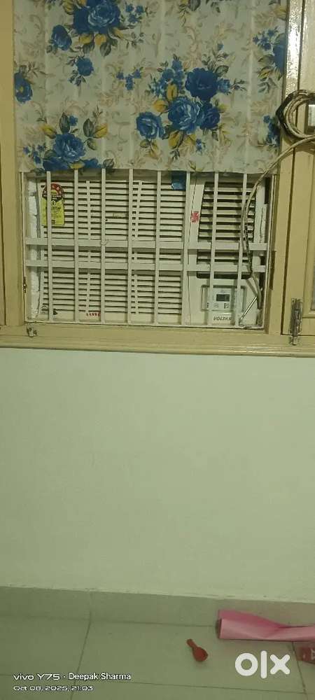 Sale window AC