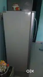 रेफ्रिजरेटर