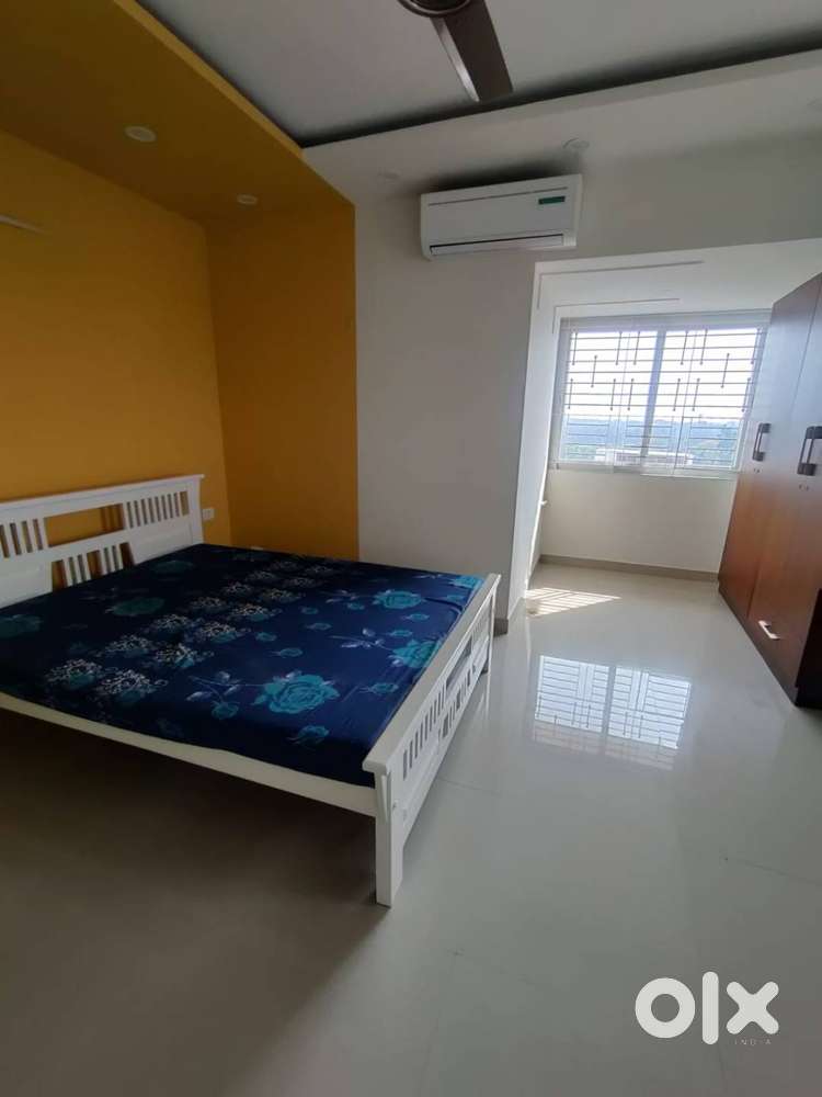 2 BHK Semi Furnished Flat for Rent at Shakthan, Thrissur (SJ)