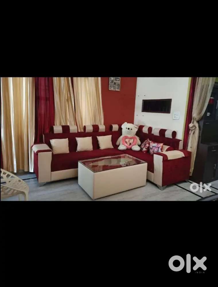L SHAPE SOFA 5 SEATER AND CENTRE TABLE