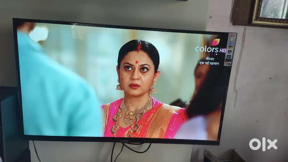 Crown Led tv 43 inch smart Google tv