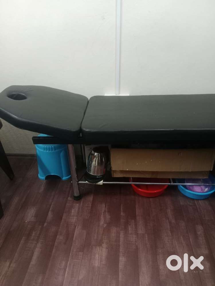 Beauty parlour equipment for sale