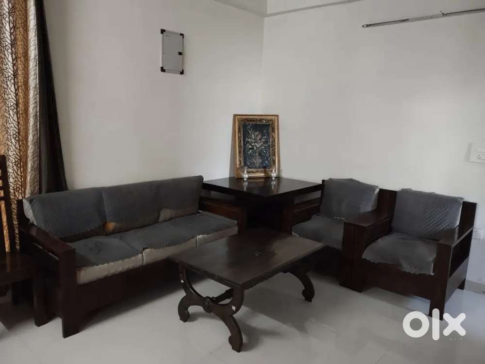 Rooms for Rent 1 person = 4000 
2 persons = 7000