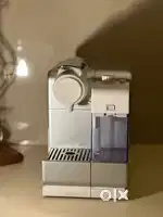 Nespresso Delonghi Coffee Machine