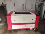 Acrylic cutting CO2 laser machine