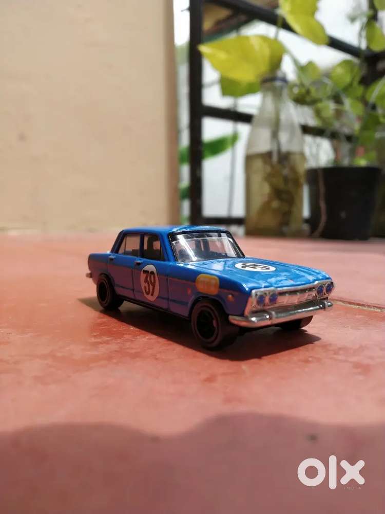 Hot wheels premium culture series 64 prince skyline GT