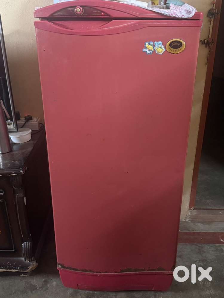Refrigerator 190l