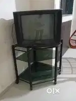 Free table unit with TV