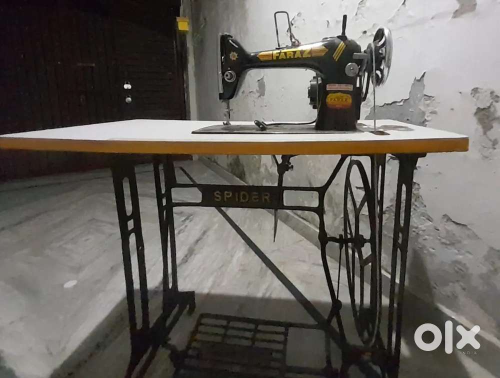 Sewing Machine & Interlock machine- Excellent Condition, Ready to Use.