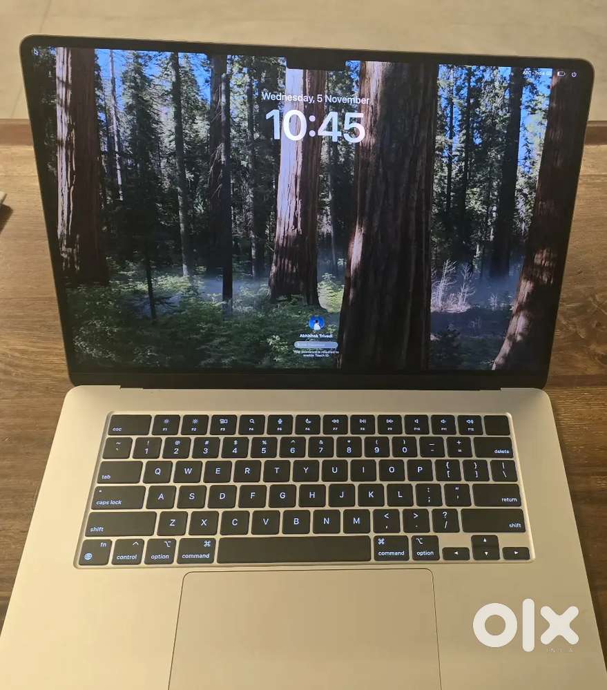 Apple macbook m2 15inch starlight-512GB