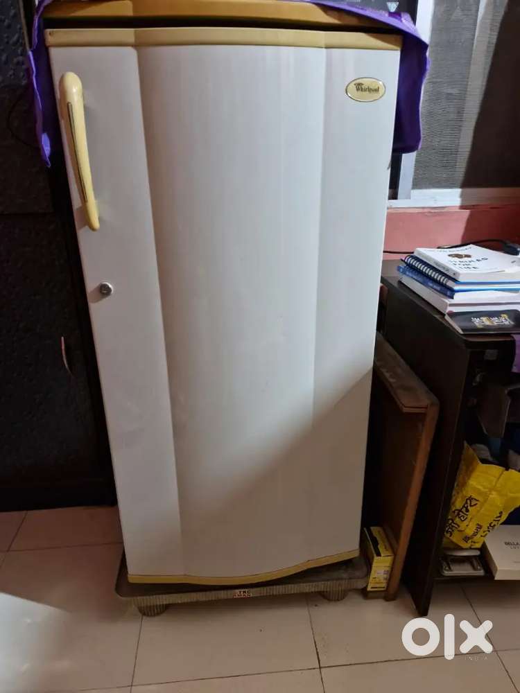 Refrigerator whirlpool