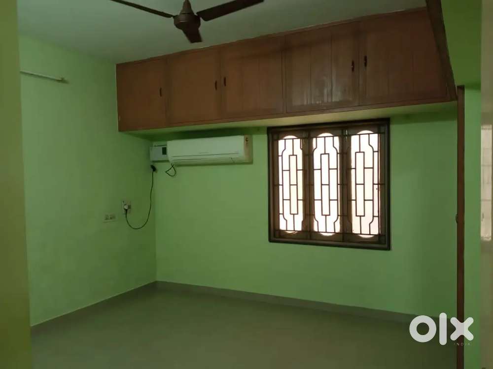 1 RK semi furnished  AC available near Shenoy Nagar metro station