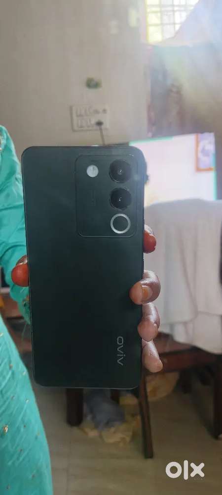 Vivo y200 5g 8+8 gb ram, storage 256 gb