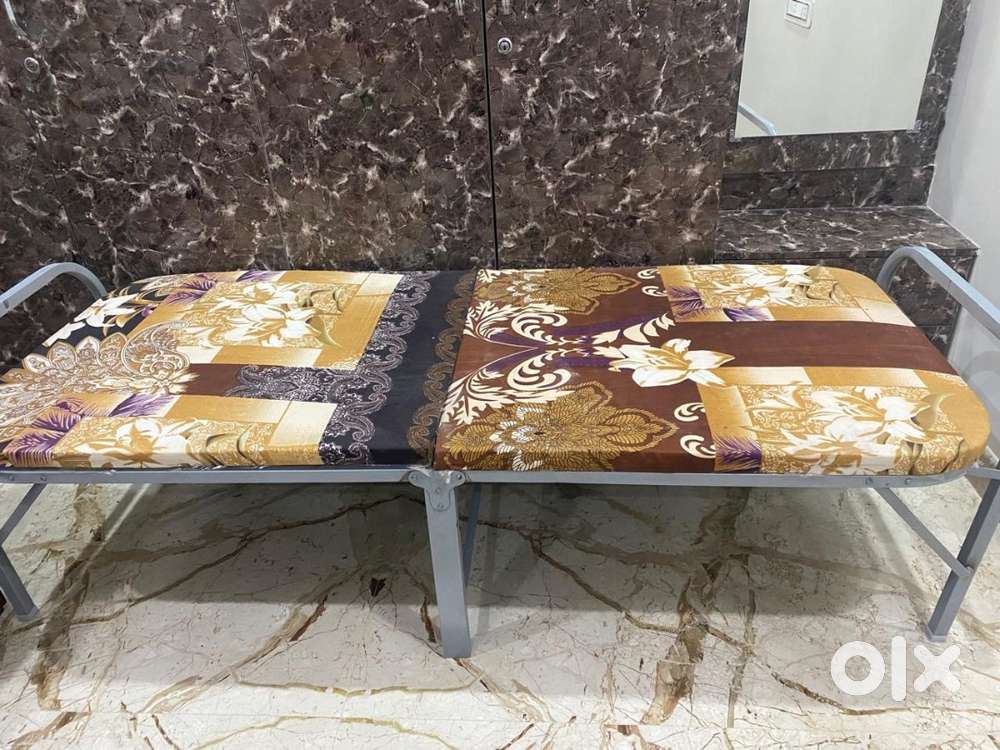 Foldable Bed Cart – Almost New