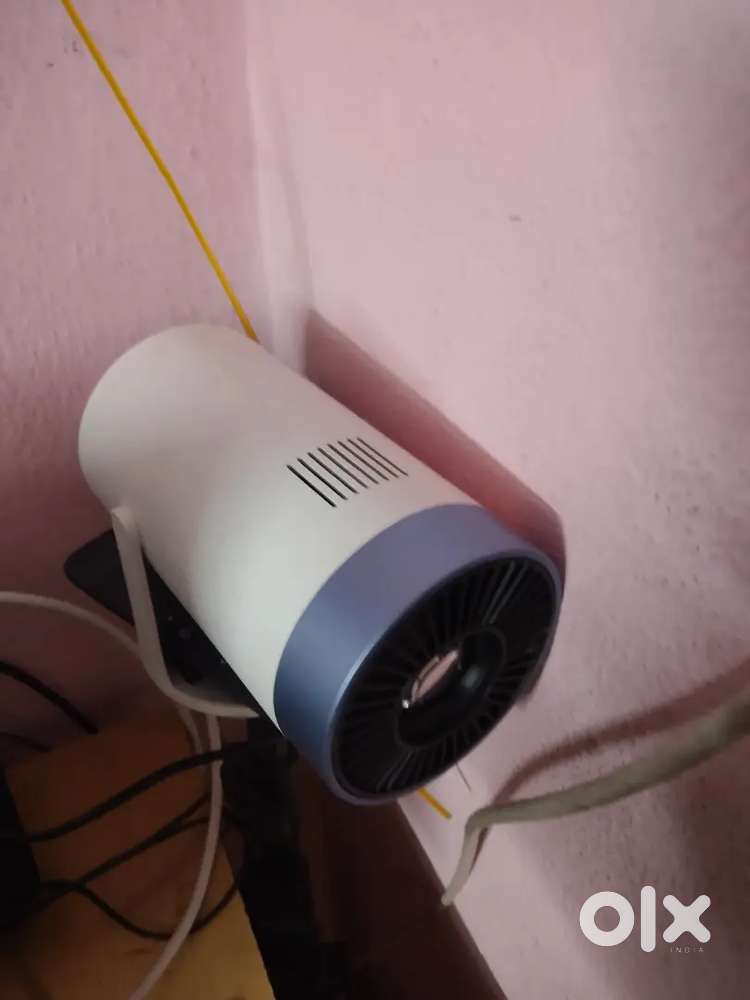 Zebronics led projector