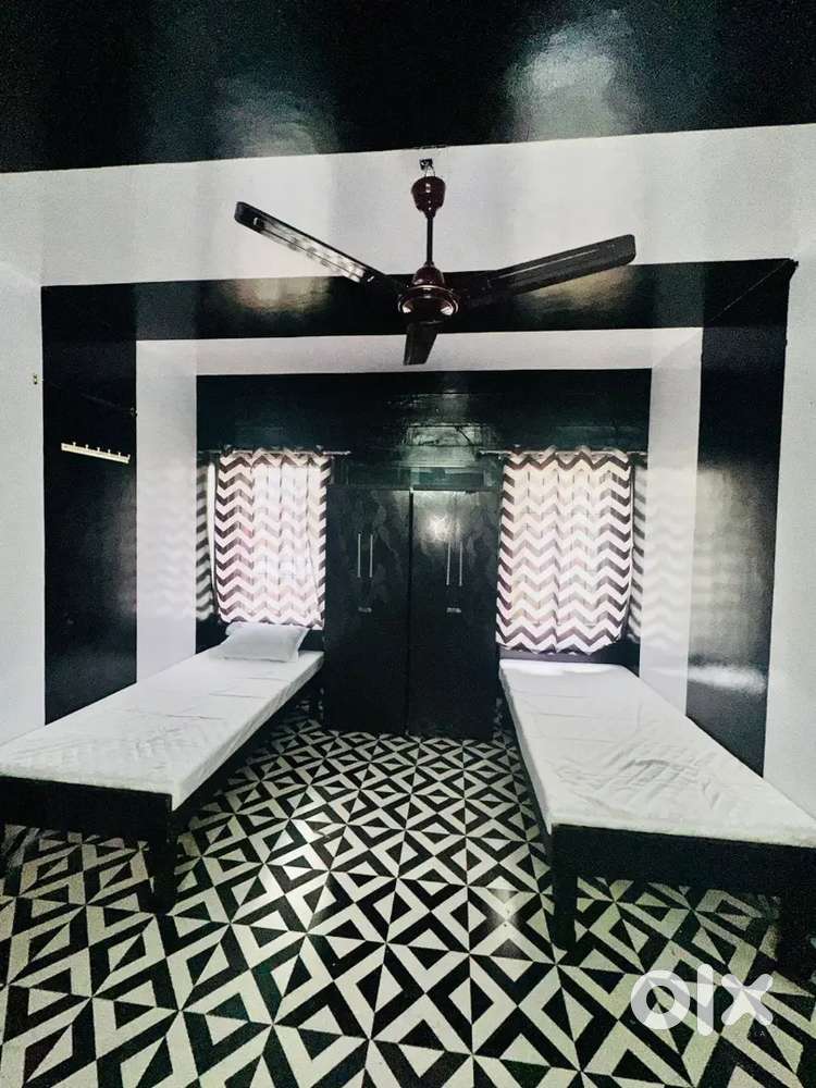 Fully furnished paying guest at new sama road.