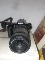 Canon EOS 200 D