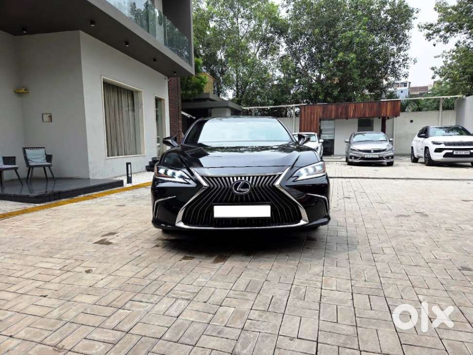 Lexus ES 300h, 2019, Petrol