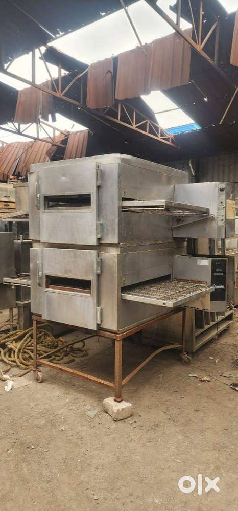 Commercial Conveyor Oven