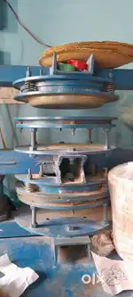 Paper plate machine